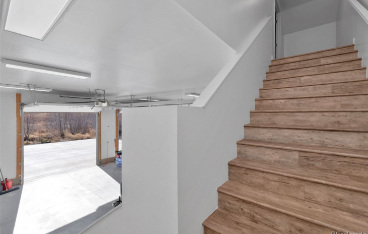 33425 County Road 33 Photo