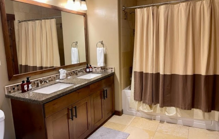 1175 Bangtail Way Photo