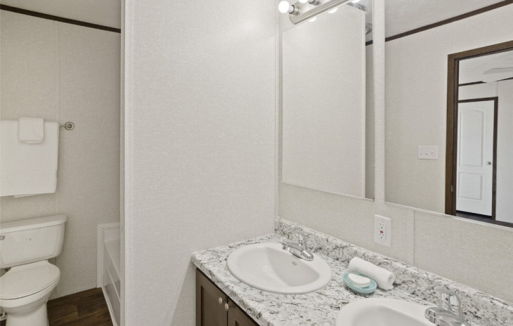 400 Willow Bend Photo