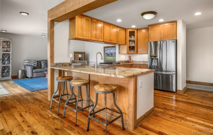 865 Spring Hill Road Photo