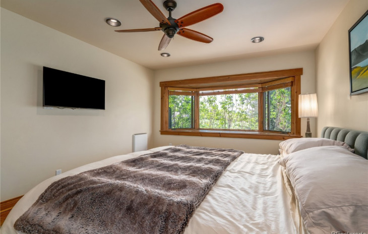 865 Spring Hill Road Photo