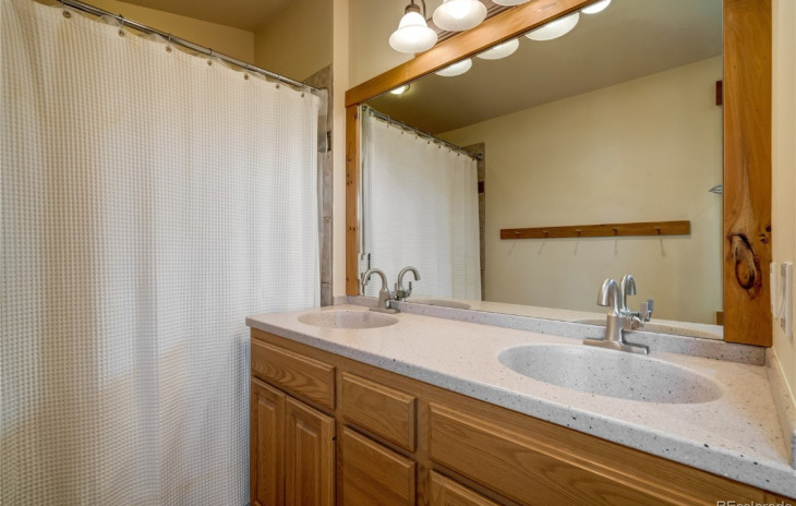 865 Spring Hill Road Photo