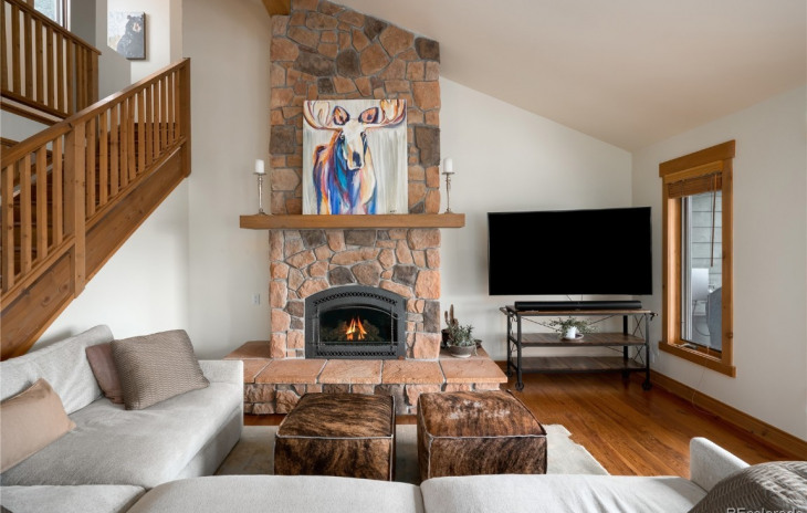 865 Spring Hill Road Photo