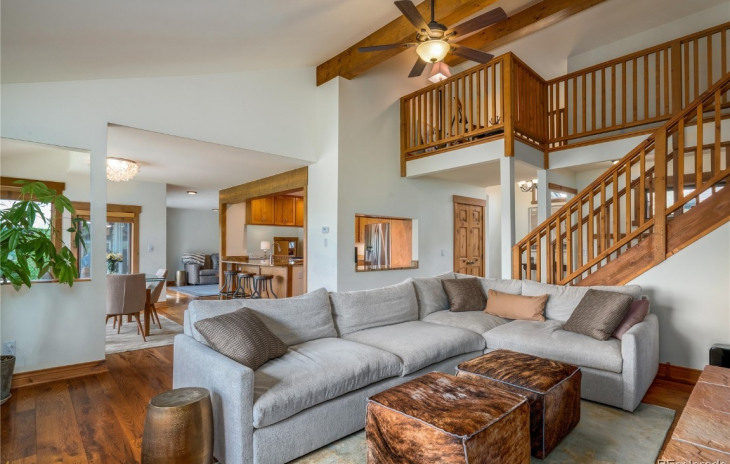865 Spring Hill Road Photo