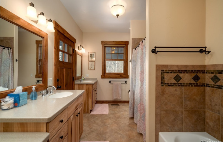 59285 Cripple Creek Court Photo