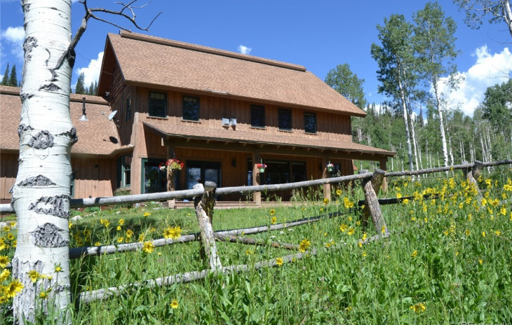 59285 Cripple Creek Court Photo