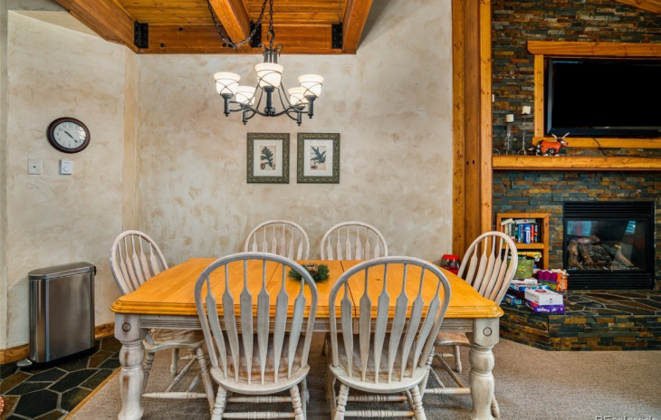 2747 Burgess Creek Road Photo