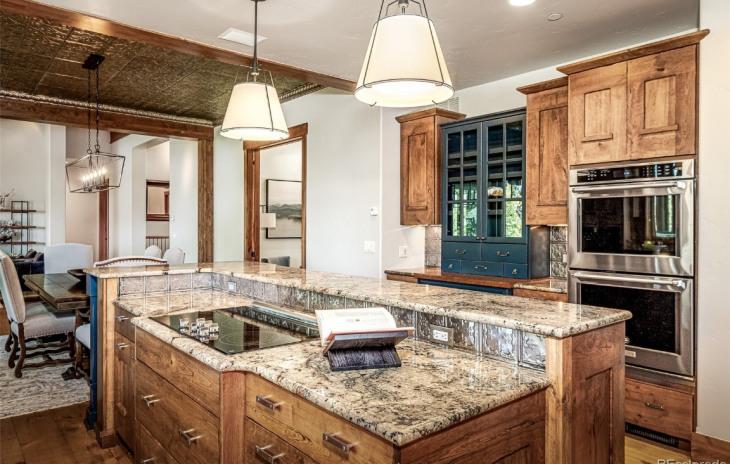 1333 Steamboat Boulevard Photo