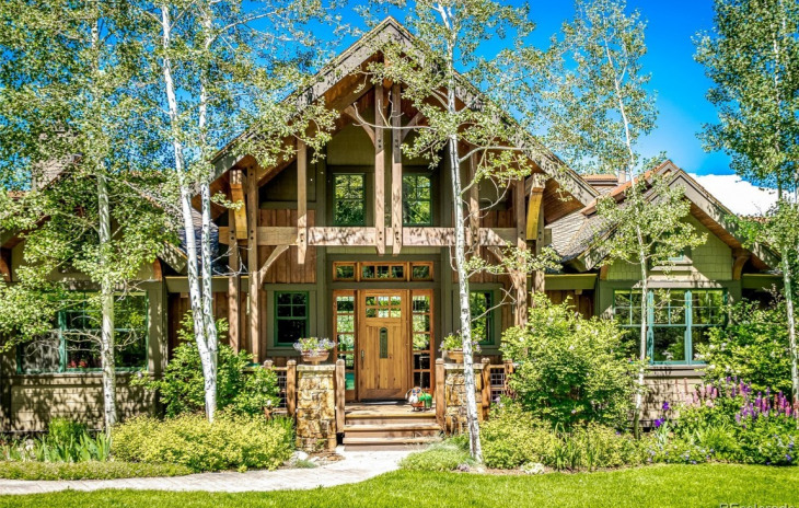 1333 Steamboat Boulevard Photo