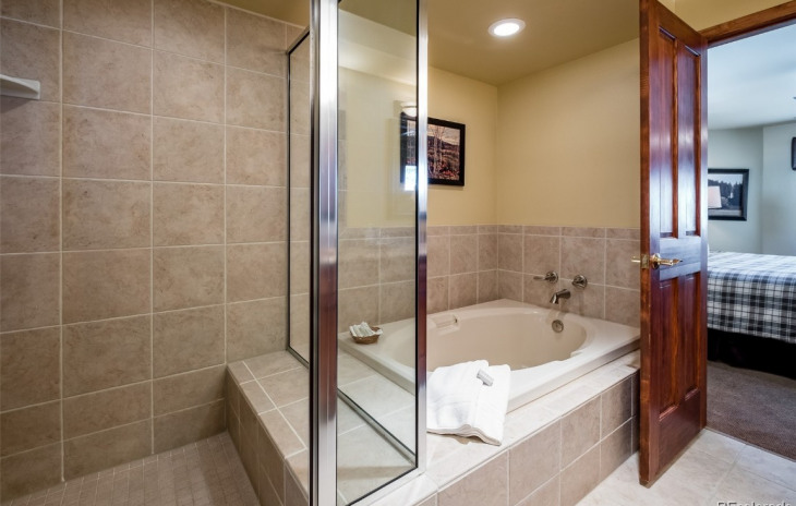 2155 Ski Time Square Drive Photo