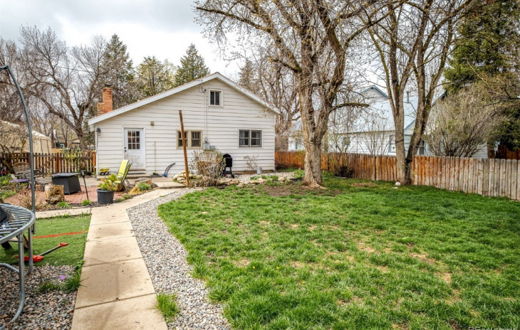160 N Walnut Street Photo