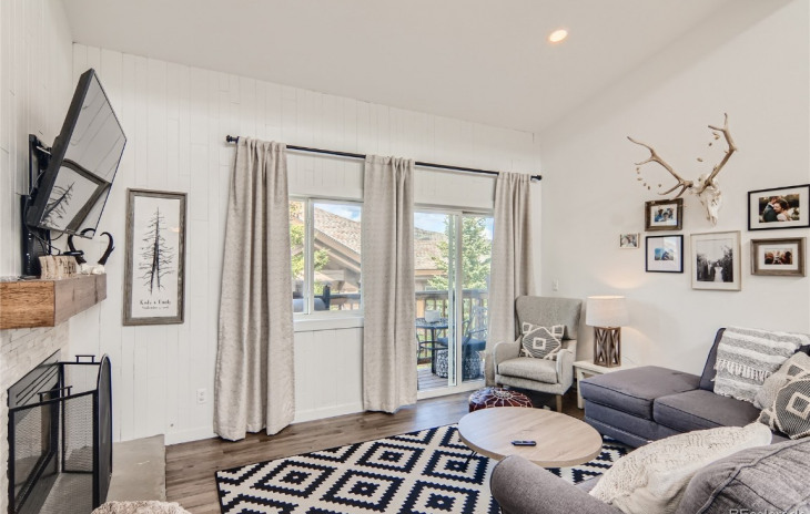 3025 Columbine Drive Photo