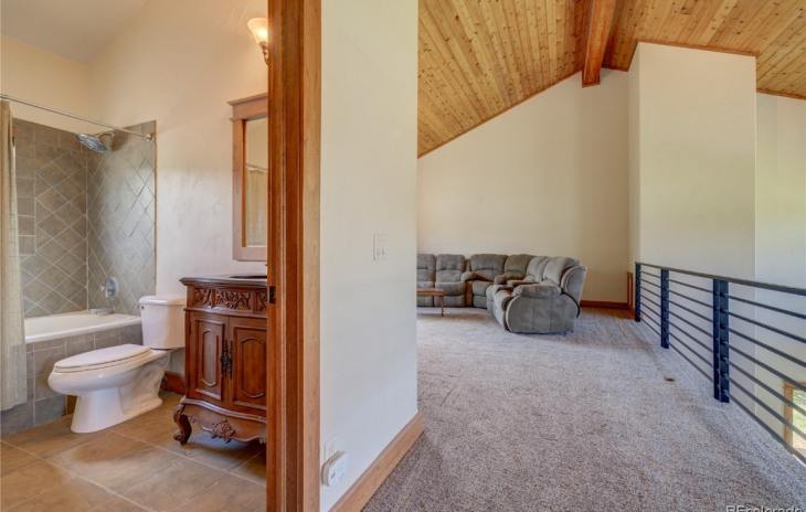 22644 Commanche Road Photo