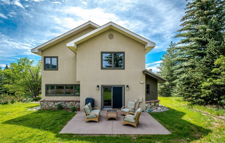 40 Steamboat Boulevard Photo