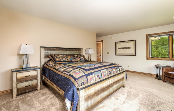 40 Steamboat Boulevard Photo