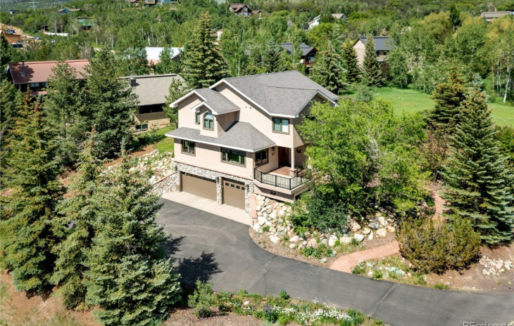 40 Steamboat Boulevard Photo