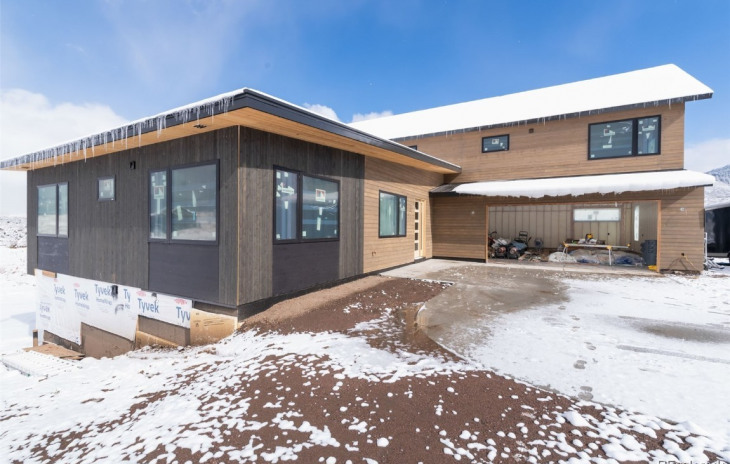 23395 Stageline Avenue Photo