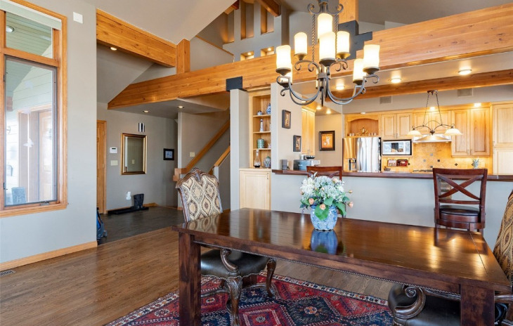 34735 Country Green Road Photo