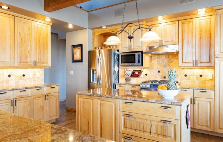 34735 Country Green Road Photo