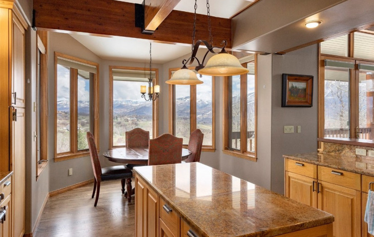 34735 Country Green Road Photo