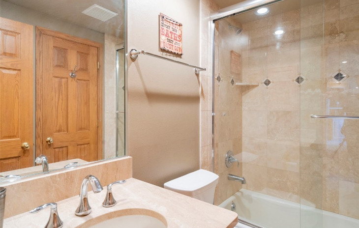 34735 Country Green Road Photo