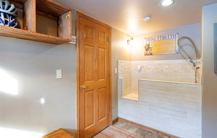 34735 Country Green Road Photo