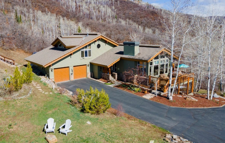 34735 Country Green Road Photo