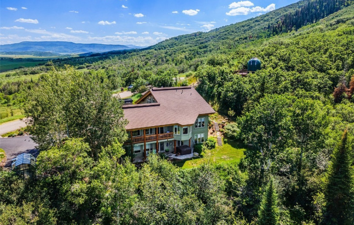 34735 Country Green Road Photo