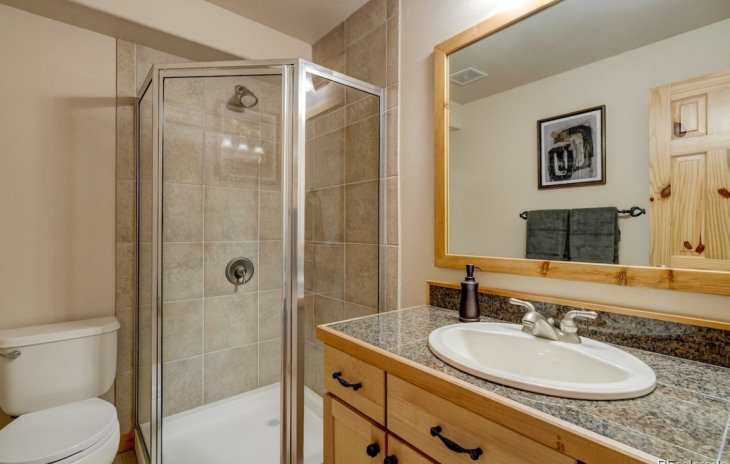 407 Parkview Drive Photo