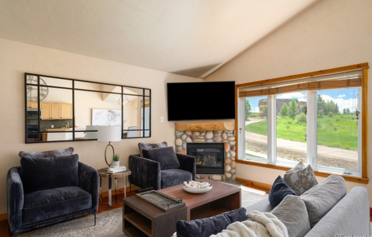 407 Parkview Drive Photo
