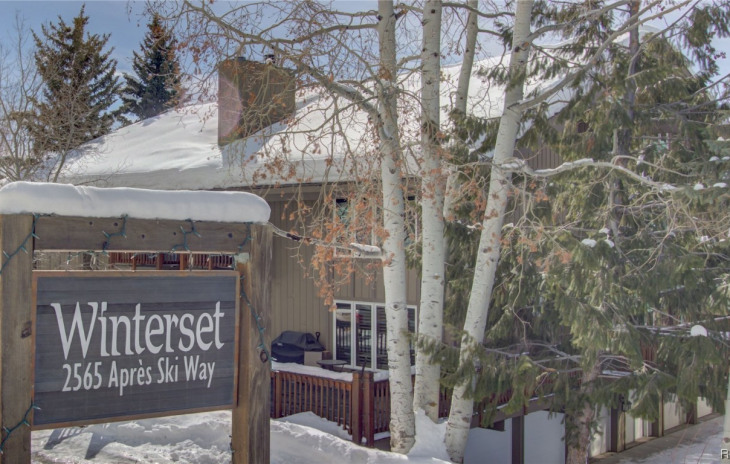 2565 Apres Ski Way Photo