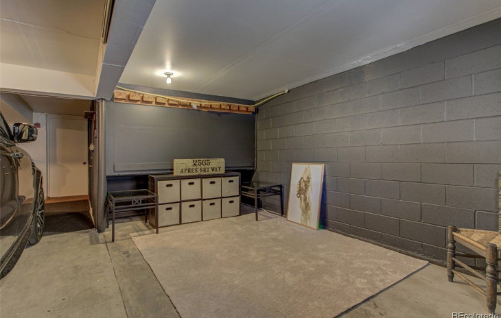 2565 Apres Ski Way Photo