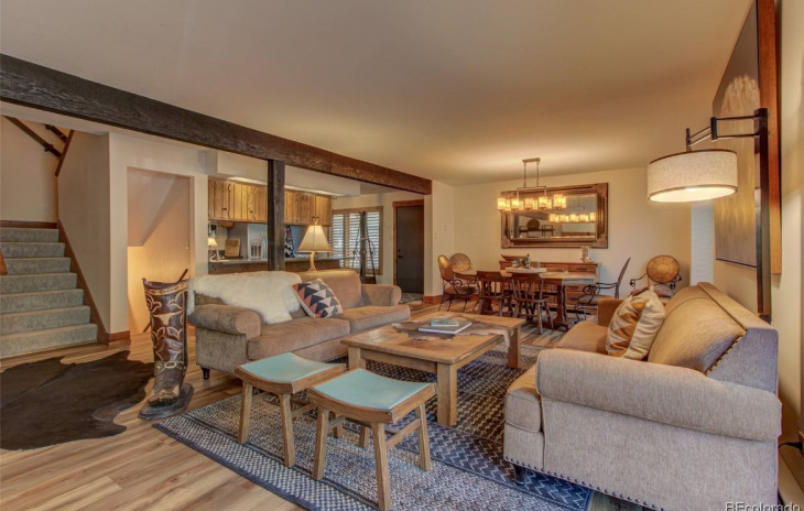 2565 Apres Ski Way Photo