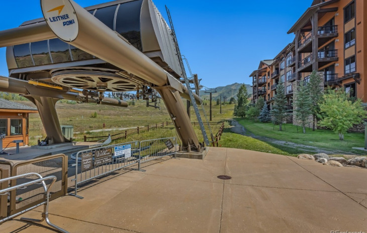 1175 Bangtail Way Photo