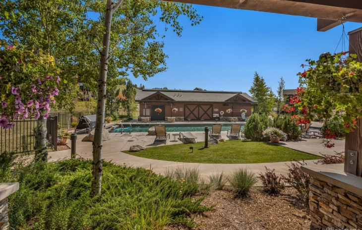 1175 Bangtail Way Photo