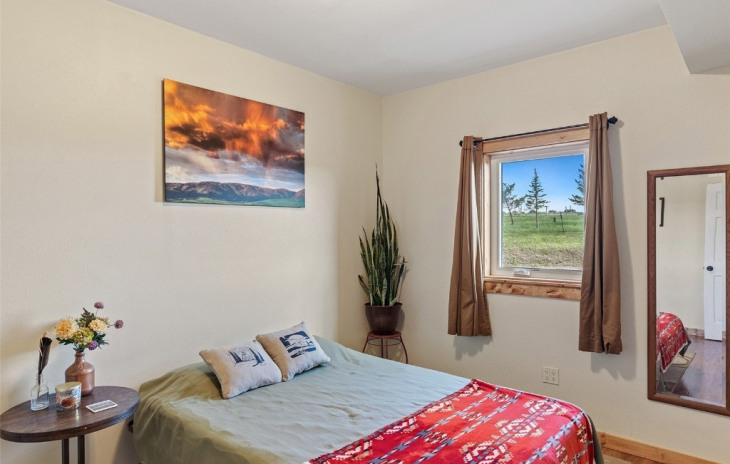 7500 Scenic Drive Photo