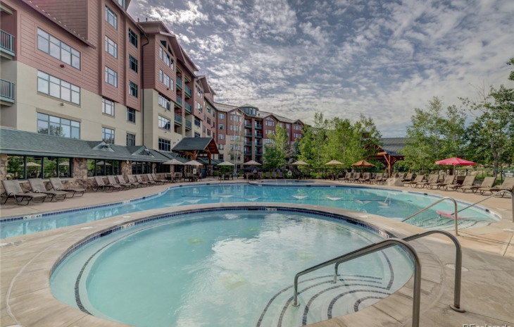 2300 Mount Werner Circle Photo