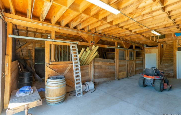 32125 County Road 41 Photo