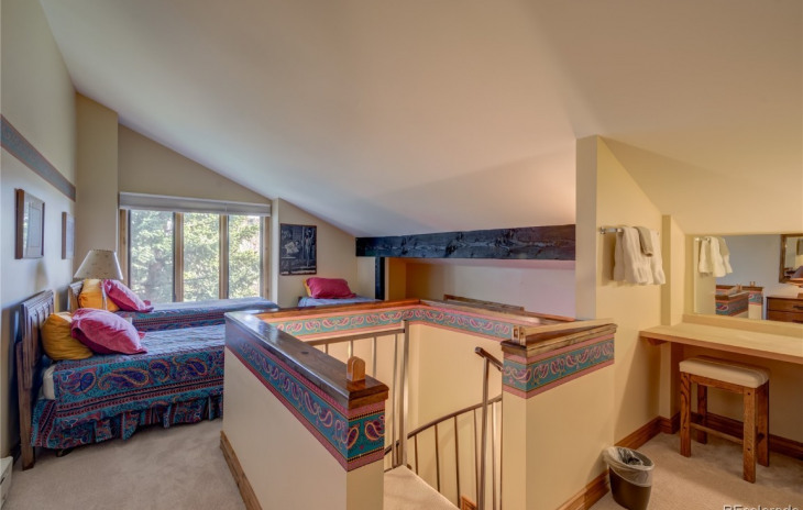 2565 Apres Ski Way Photo