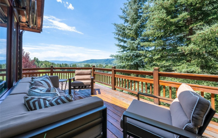 1727 HighlAnd WAy Photo