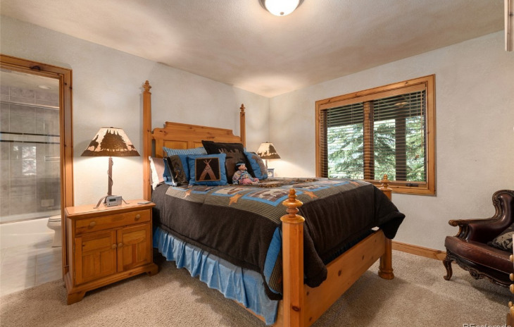 1727 HighlAnd WAy Photo