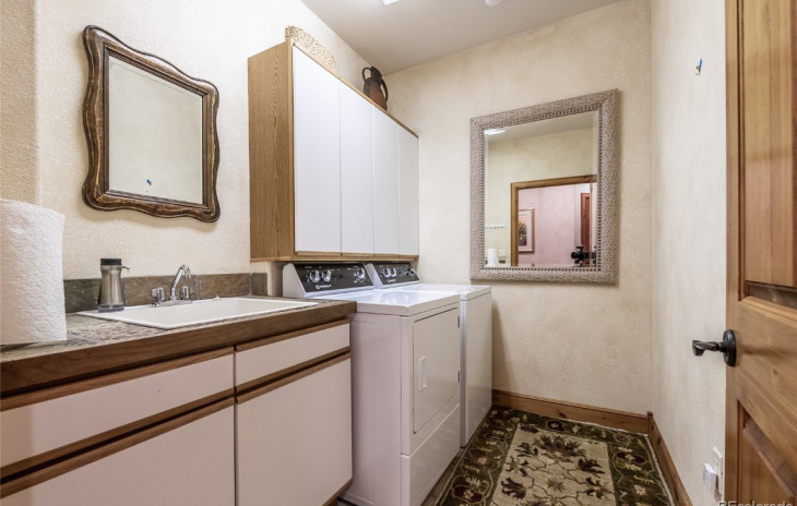 1727 HighlAnd WAy Photo