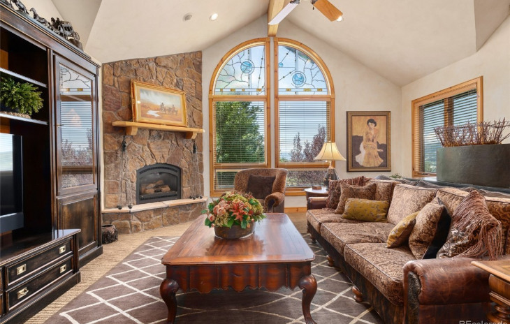 1727 HighlAnd WAy Photo