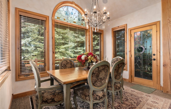 1727 HighlAnd WAy Photo