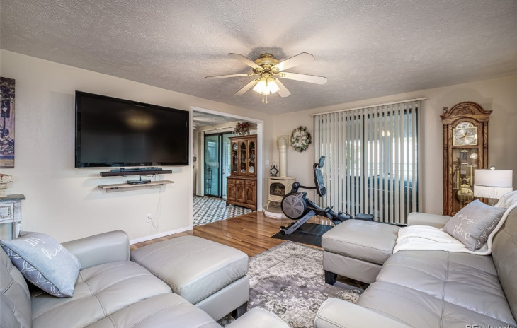 300 N Pine Street Photo