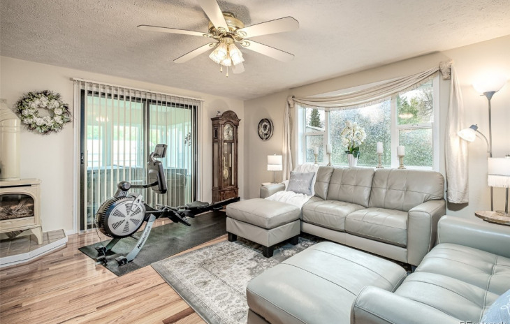 300 N Pine Street Photo