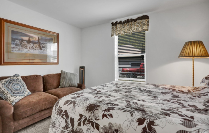 748 E Washington Avenue Photo