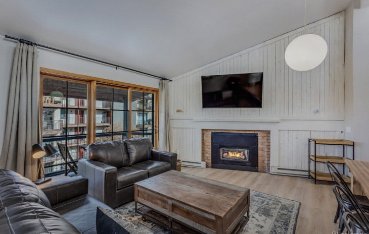 2955 Columbine Drive Photo