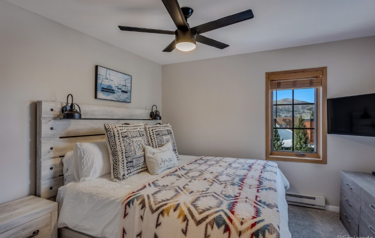 2955 Columbine Drive Photo