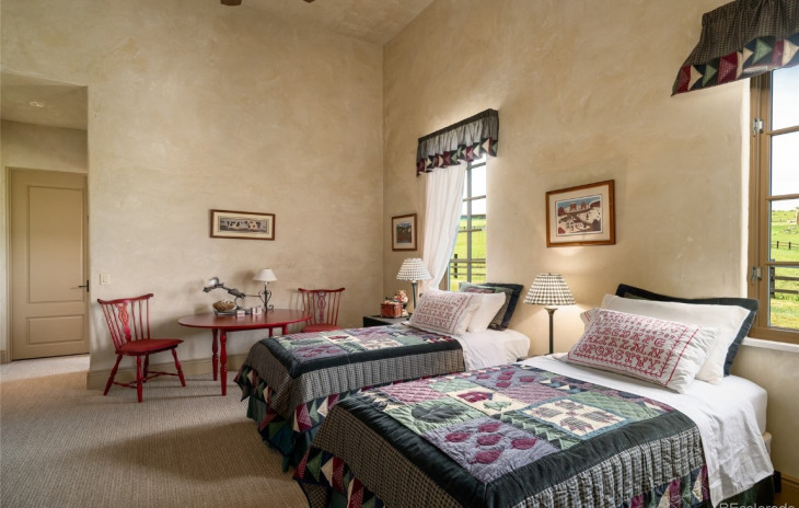 30855 EmerAld Ridge RoAd Photo